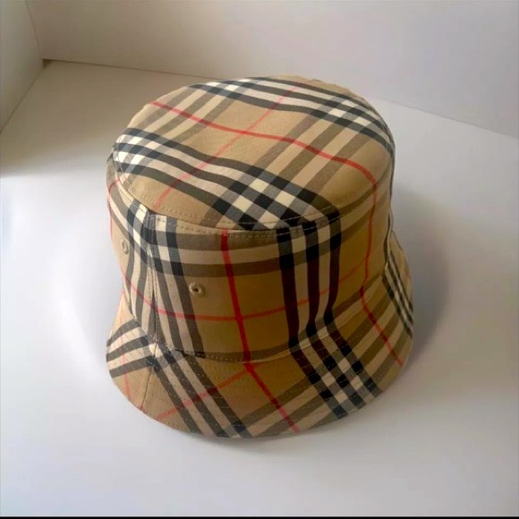 Burberry Bucket Hat NWT - Picture 1 of 4